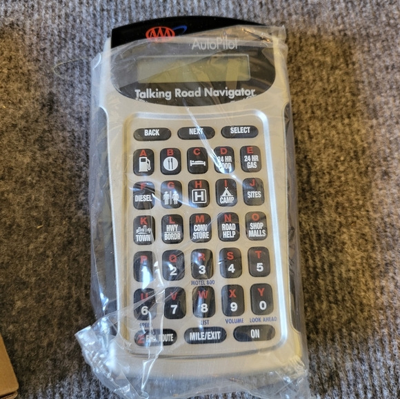 AAA Talking road navigator - Picture 1 of 3